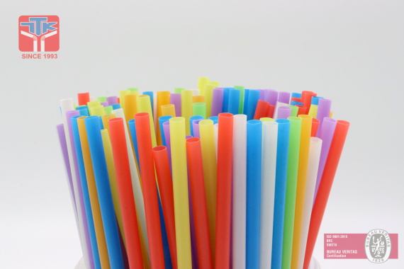 Plastic Drinking straws